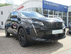 Perlaneraschwarz (metallic) Gebraucht 2023 Peugeot 5008 GT Van / Kleinbus | 39.990 €