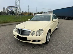 Gelb Gebraucht 2007 Mercedes E200 Limousine | 1.499 €
