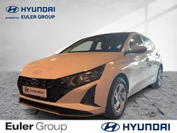 Weiss Neu 2025 Hyundai i20 Select Limousine | 19.690 € (Guter Preis)