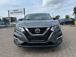 Grau Gebraucht 2018 Nissan Qashqai Visia SUV | 10.100 € (Fairer Preis)