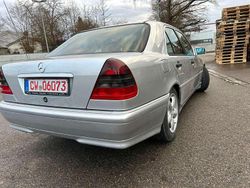 Silber Gebraucht 1997 Mercedes C280 Limousine | 4.980 € (Fairer Preis)