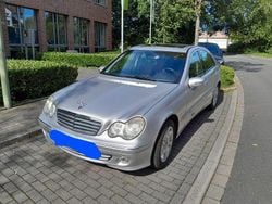 Silber Gebraucht 2004 Mercedes C200 Elegance Limousine | 4.500 € (Fairer Preis)