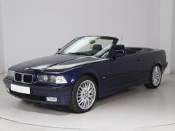 Blau Gebraucht 1995 BMW 318 Cabriolet Sport Line Cabrio | 19.490 €