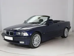 Blau Gebraucht 1995 BMW 318 Cabriolet Sport Line Cabrio | 20.490 €