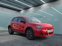 Rot Gebraucht 2023 Fiat 600E Red SUV | 25.650 € (Fairer Preis)