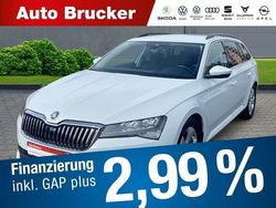 Weiss Gebraucht 2021 Skoda Superb Ambition Kombi | 18.470 € (Etwas zu teuer)