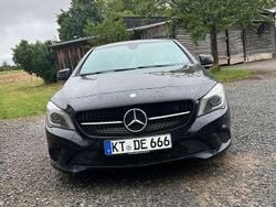 Schwarz Gebraucht 2015 Mercedes CLA200 Shooting Brake Kombi | 11.000 € (Superpreis)
