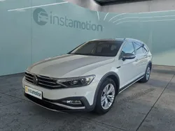 Weiß Gebraucht 2022 VW Passat Alltrack Kombi | 29.940 € (Etwas zu teuer)