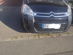 Schwarz Gebraucht 2011 Citroën Berlingo Van / Kleinbus | 1.900 € (Superpreis)