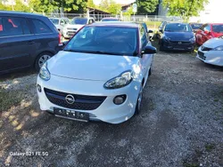 Weiß Gebraucht 2016 Opel Adam Unlimited Kleinwagen | 6.400 € (Guter Preis)