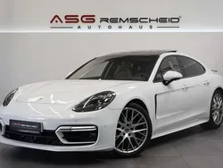 Weiß Gebraucht 2020 Porsche Panamera 4 Sport Limousine | 71.990 € (Etwas zu teuer)