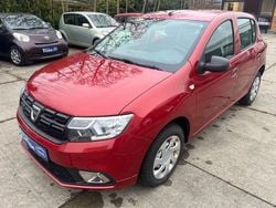 Rot Gebraucht 2018 Dacia Sandero Essentiel Limousine | 8.490 € (Fairer Preis)