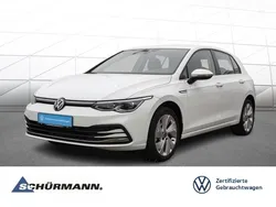 Weiß Gebraucht 2023 VW Golf VIII Style Limousine | 20.449 € (Superpreis)