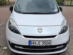 Weiß Gebraucht 2012 Renault Grand Scénic III Bose Edition Van / Kleinbus | 5.250 € (Guter Preis)