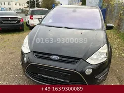 Schwarz Gebraucht 2011 Ford S-MAX Titanium Van / Kleinbus | 2.950 €