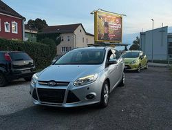 Silber Gebraucht 2013 Ford Focus Kombi | 3.000 €