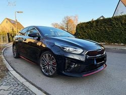 Schwarz Gebraucht 2020 Kia ProCeed GT Kleinwagen | 21.500 € (Guter Preis)