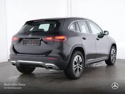 Schwarz Gebraucht 2024 Mercedes GLA220 Advanced SUV | 41.990 € (Fairer Preis)