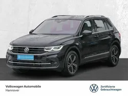 Deep black perleffekt Gebraucht 2024 VW Tiguan Move SUV | 34.450 € (Guter Preis)