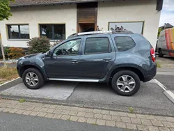 Grau Gebraucht 2014 Dacia Duster SUV | 7.500 € (Fairer Preis)