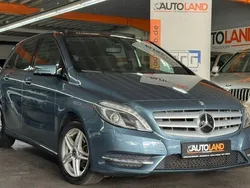 Blau Gebraucht 2013 Mercedes B180 Van / Kleinbus | 11.999 € (Fairer Preis)