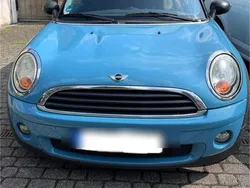 Blau Gebraucht 2009 Mini ONE Kleinwagen | 5.500 € (Etwas zu teuer)