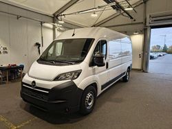 Weiß Gebraucht 2024 Opel Movano Limousine | 24.995 € (Fairer Preis)