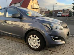 Grau Gebraucht 2013 Hyundai i20 Classic Kleinwagen | 4.950 € (Guter Preis)