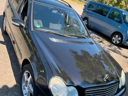 Schwarz Gebraucht 2006 Mercedes C200 Kombi | 1.200 € (Fairer Preis)