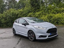Grau Gebraucht 2025 Ford Fiesta ST200 Kleinwagen | 12.400 €