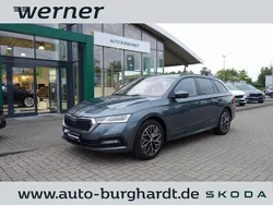 Grau Gebraucht 2022 Skoda Octavia Clever Kombi | 19.980 € (Fairer Preis)