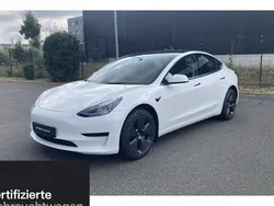 Weiß Gebraucht 2021 Tesla Model 3 Limousine | 23.400 € (Fairer Preis)