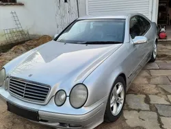Silber Gebraucht 2000 Mercedes CLK200 Elegance Coupé | 1.950 € (Fairer Preis)