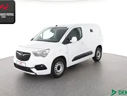 Weiß Gebraucht 2020 Opel Combo Edition Van / Kleinbus | 17.880 € (Fairer Preis)