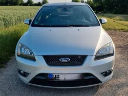 Grau Gebraucht 2008 Ford Focus ST Limousine | 8.650 € (Fairer Preis)