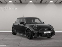 Schwarz Gebraucht 2024 Mini Cooper S Kleinwagen | 29.995 € (Etwas zu teuer)