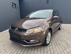 Braun Gebraucht 2015 VW Polo Highline Limousine | 6.990 € (Guter Preis)