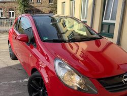 Rot Gebraucht 2011 Opel Corsa Kleinwagen | 4.000 € (Fairer Preis)