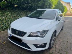 Weiß Gebraucht 2014 Seat Leon Limousine | 10.990 € (Fairer Preis)