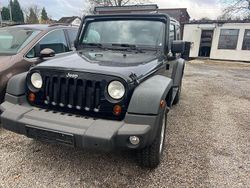 Schwarz Gebraucht 2012 Jeep Wrangler Unlimited Sport SUV | 22.000 €