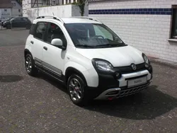 Weiss Gebraucht 2020 Fiat Panda Cross Cross Plus Kleinwagen | 10.590 € (Fairer Preis)