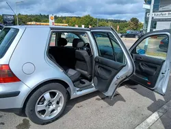 Silber Gebraucht 2000 VW Golf IV Basis Limousine | 2.000 € (Fairer Preis)