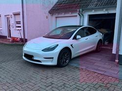 Weiß Gebraucht 2023 Tesla Model 3 Limousine | 34.200 € (Fairer Preis)