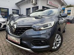 Grau Gebraucht 2020 Renault Kadjar LIMITED SUV | 14.949 € (Fairer Preis)