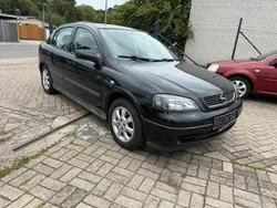 Schwarz Gebraucht 2003 Opel Astra Kleinwagen | 1.250 € (Fairer Preis)