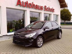 Schwarz Gebraucht 2023 Kia Rio Spirit Limousine | 19.450 € (Etwas zu teuer)