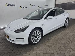 Weiß Gebraucht 2020 Tesla Model 3 Standard Range Limousine | 16.400 € (Guter Preis)