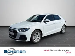 Gletscherweiß metallic (metallic) Gebraucht 2024 Audi A1 Sportback Advanced Plus Kleinwagen | 22.590 € (Guter Preis)