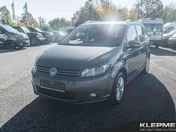 Grau Gebraucht 2015 VW Touran Van / Kleinbus | 15.290 € (Superpreis)