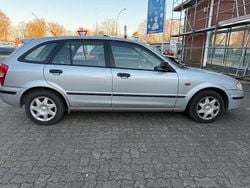 Silber Gebraucht 1999 Mazda 323 Limousine | 2.799 € (Fairer Preis)